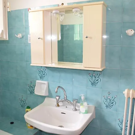 Nafsika's House 펜션 *